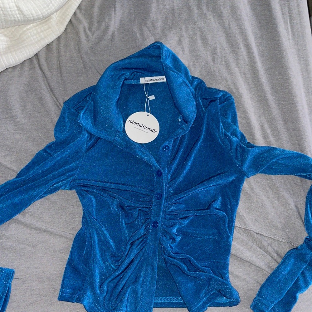 Blue button up top long sleeve
